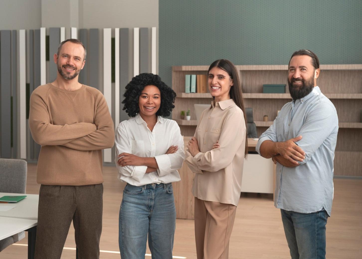 Teilnehmer bei der Analyse von Budgetmetriken